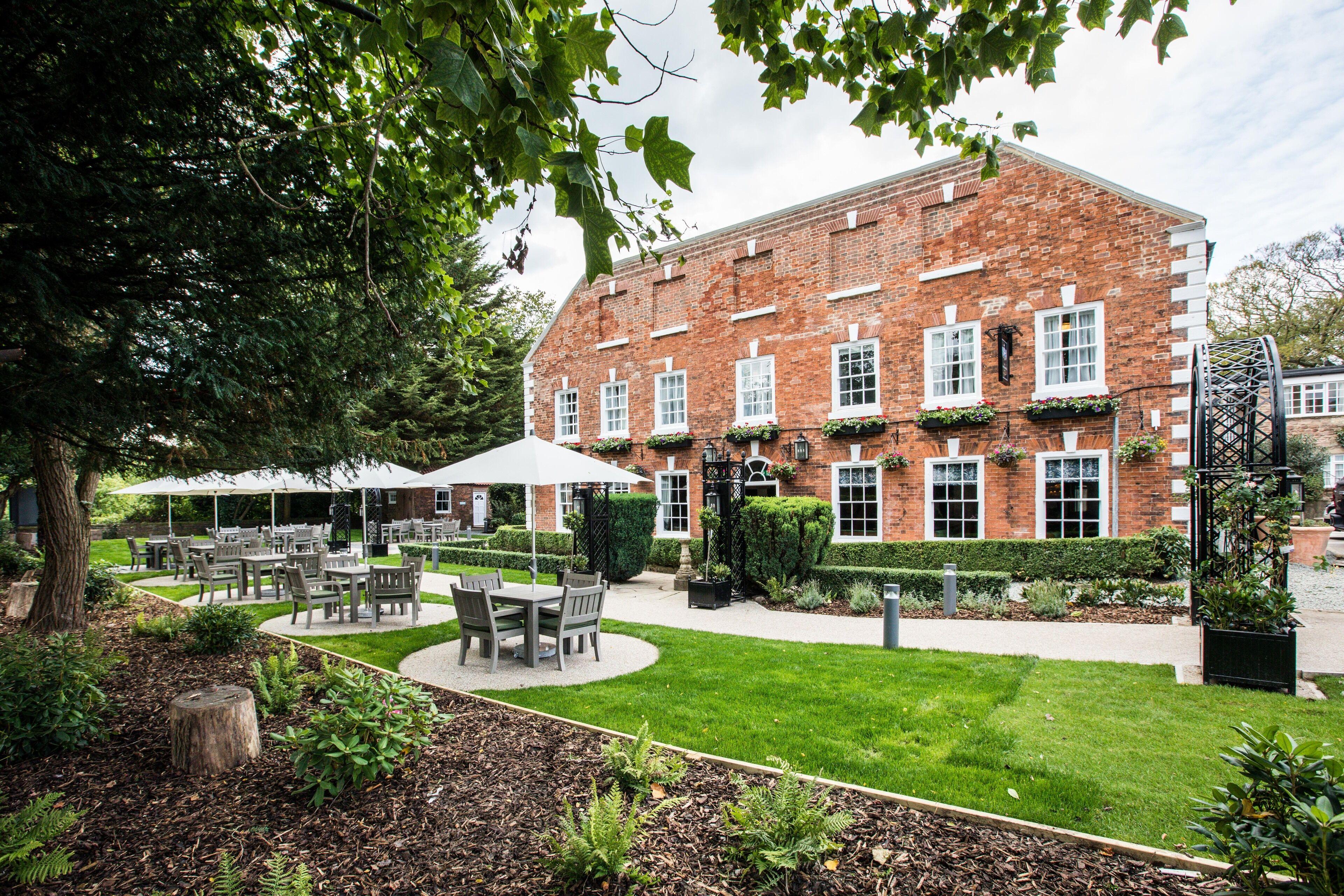 4 Family Hotels Near Harrogate International Centre Worth Booking