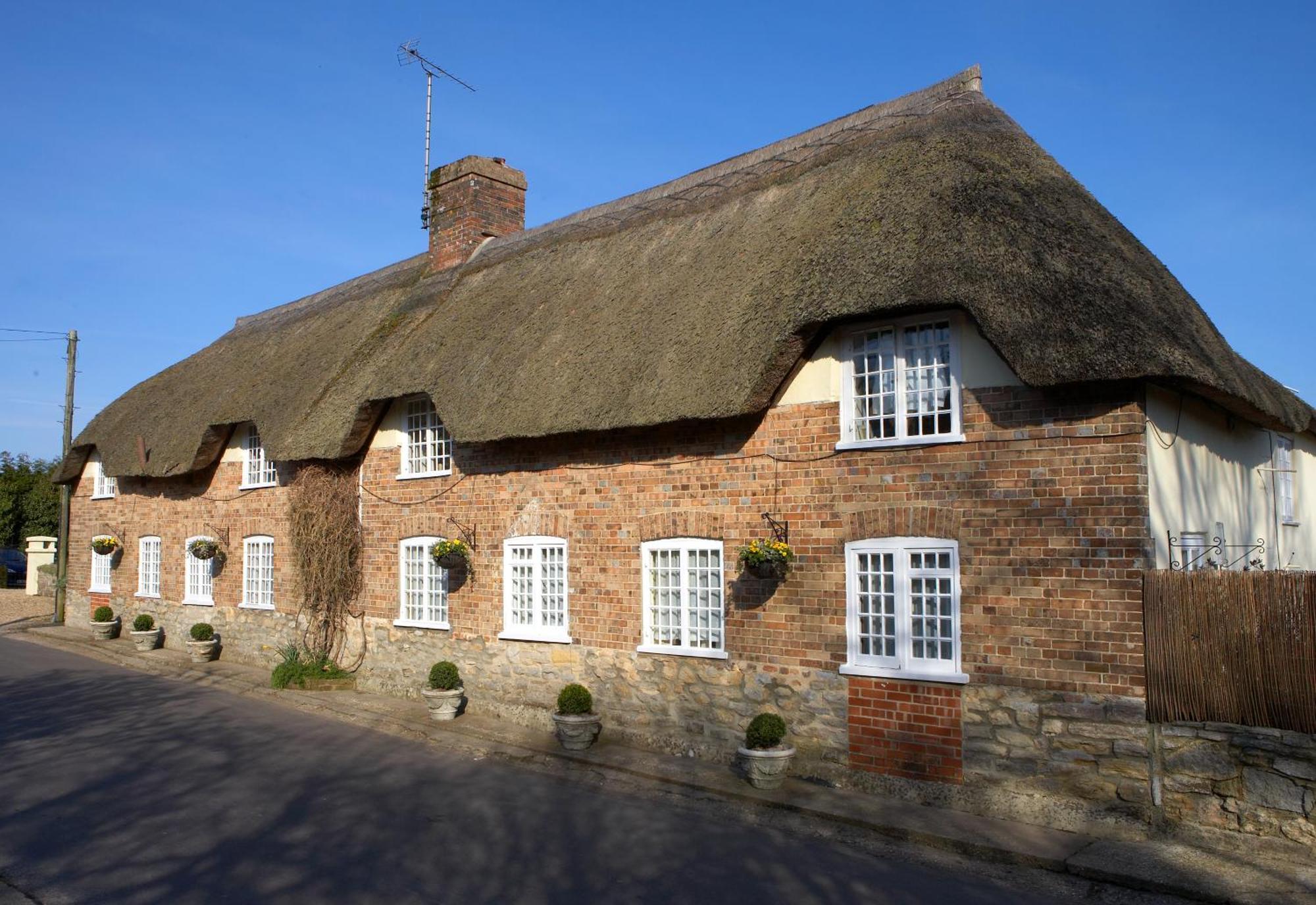 4 Hotels Near Dorset County Museum Worth Booking as a Couple