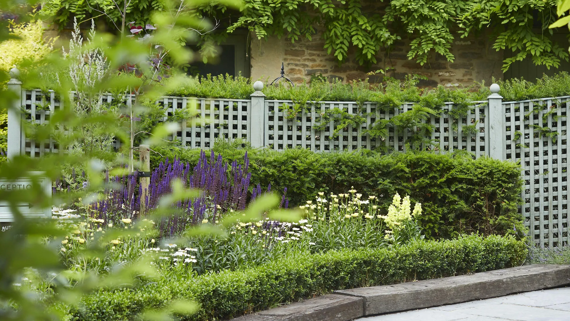 4 Romantic Hotels Near Manor House Golf Club That Stand Out