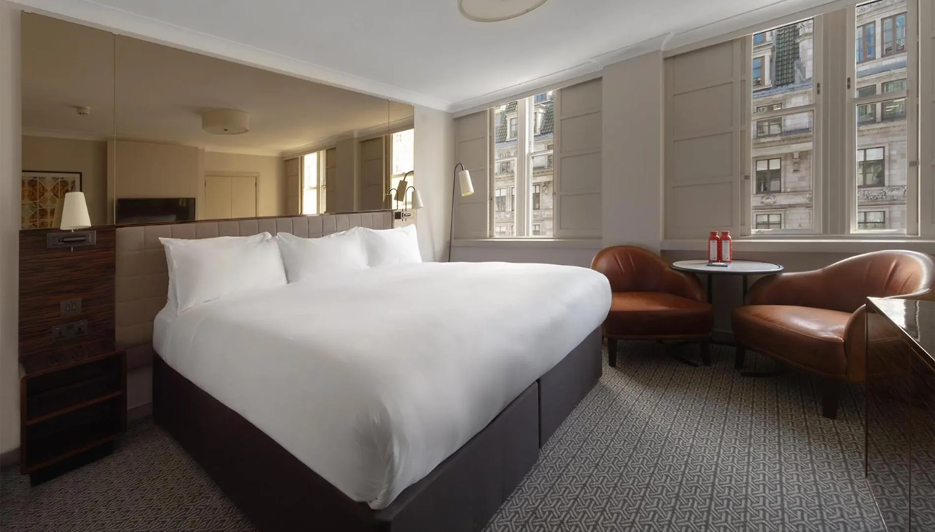 Staying in St James: 5 Business Hotels Compared