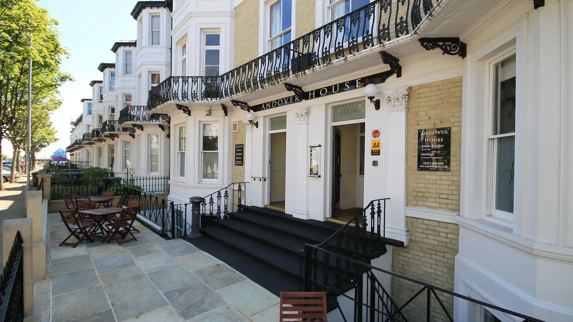 Where to Stay Near Fritton Lake: 5 Romantic Hotels Worth Booking