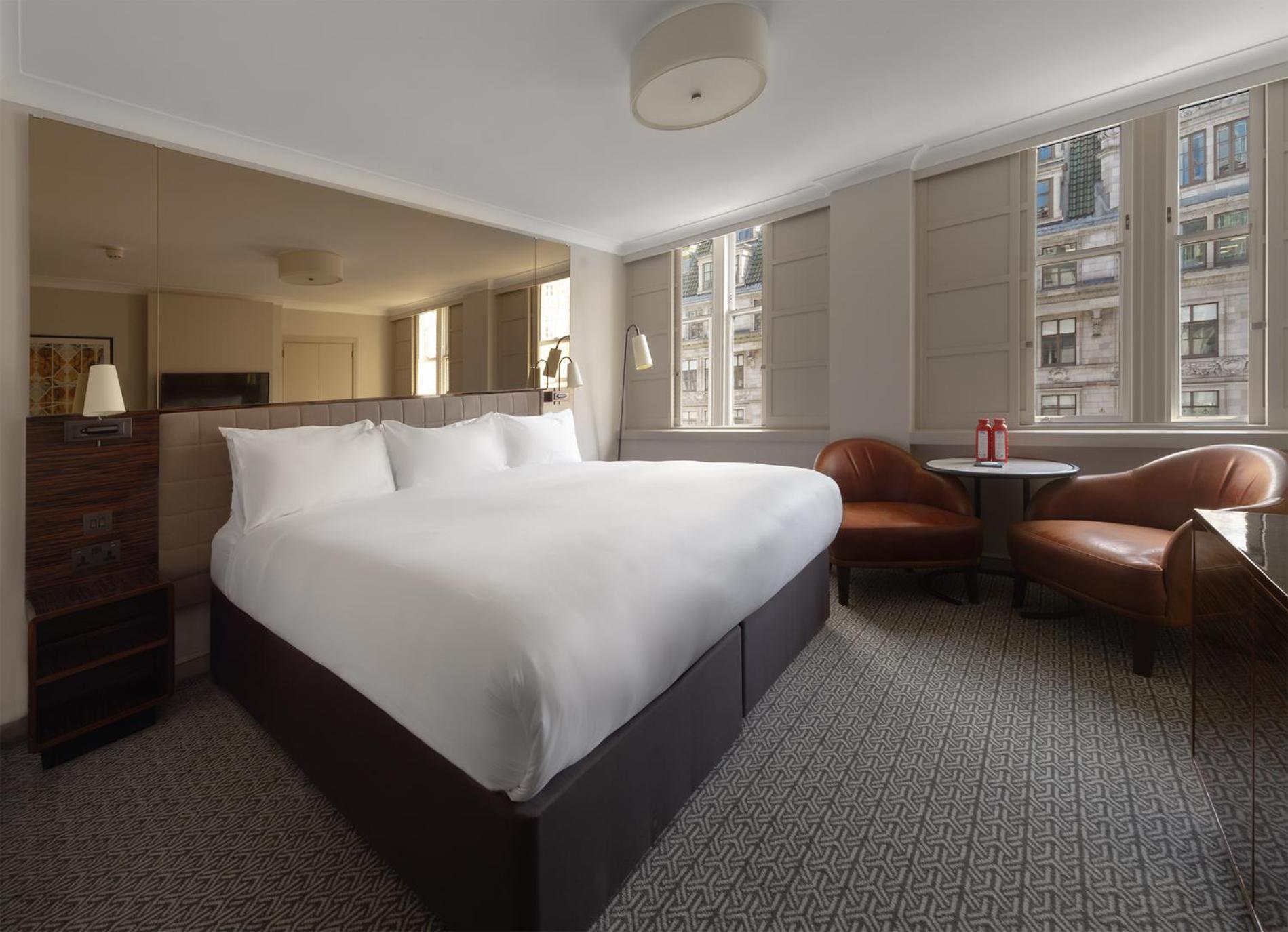 Staying in St James: 5 Business Hotels Compared
