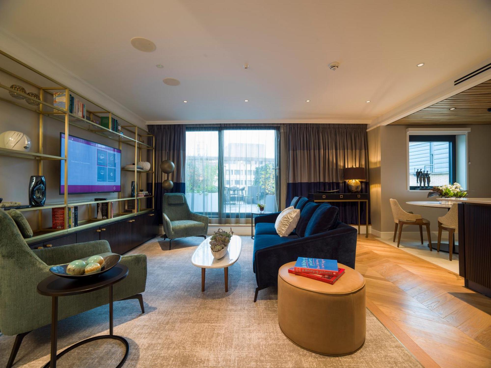 Where to Stay in St James: 4 Best Luxury Hotels