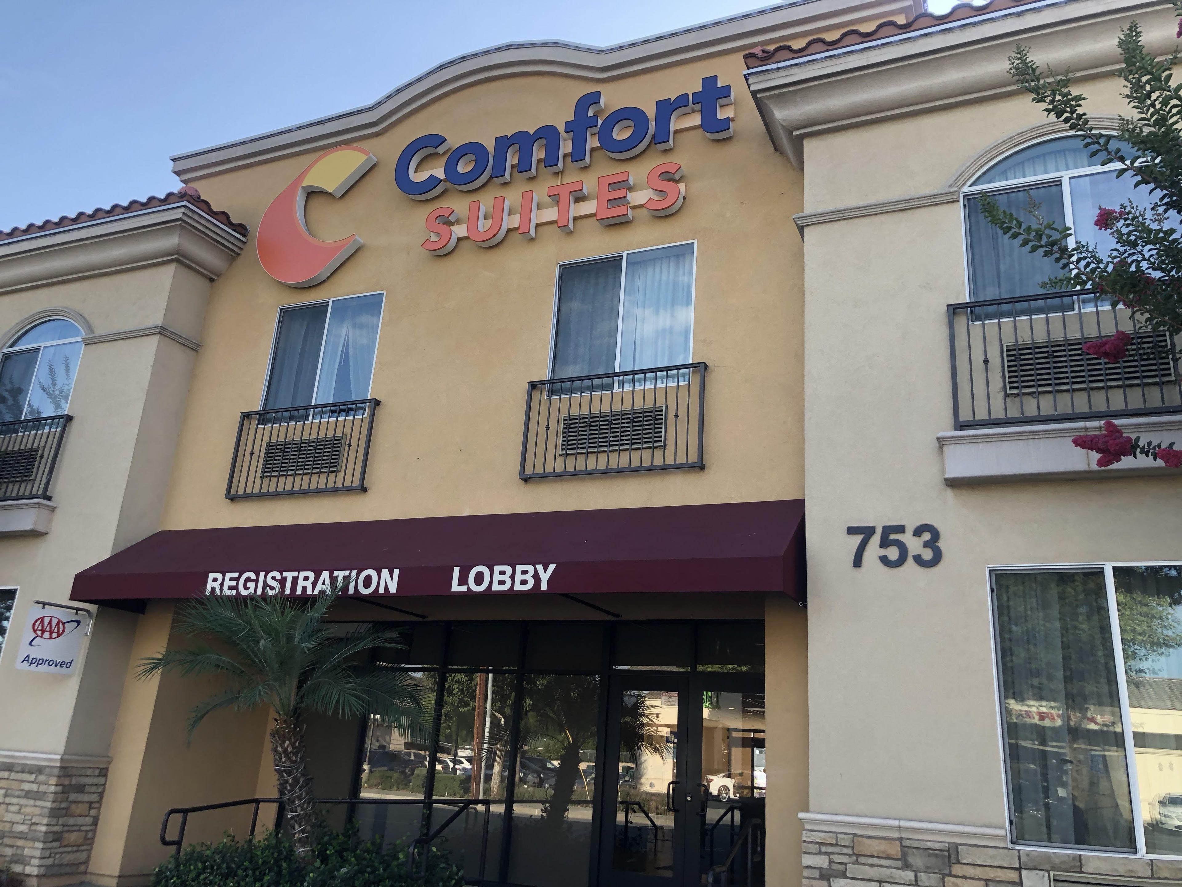 2 Golf Hotels Near Homestead Museum for Active Stays