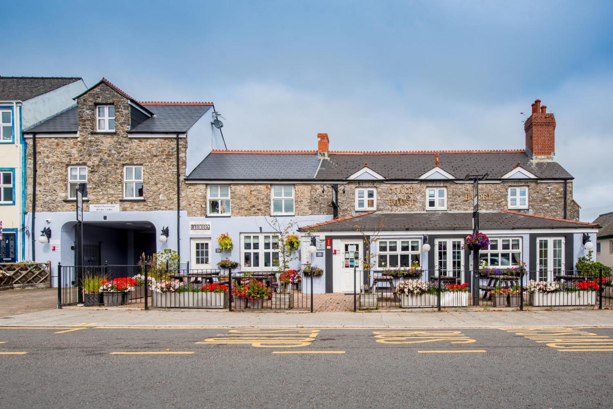 4 Budget Hotels Near Carew Castle & Tidal Mill Worth Booking
